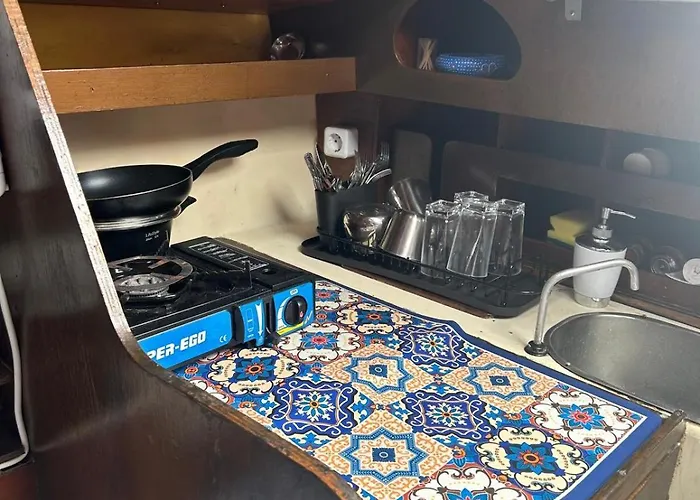 Hotel en barco Hermes Caleta de Sebo